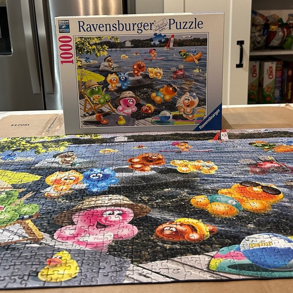 Ravensburger Gelini Lake Picnic Puzzle - Picture 1 of 2